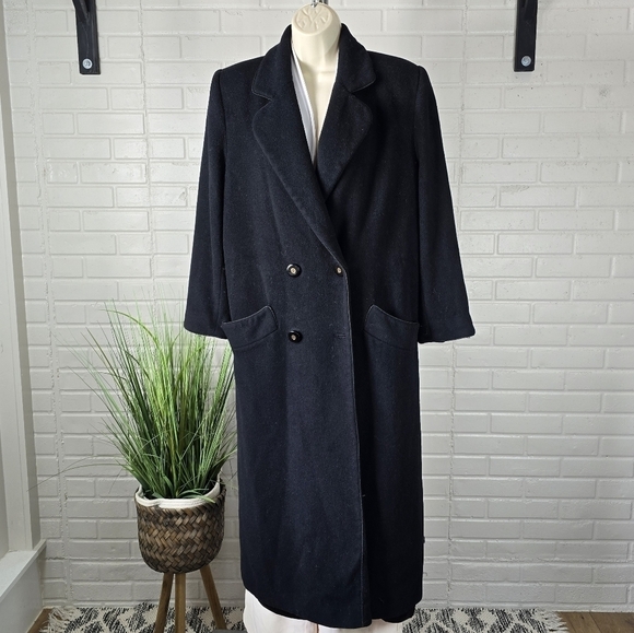 Neiman Marcus Jackets & Blazers - Vintage Neiman Marcus Black 100% Cashmere Long Coat size Medium Large